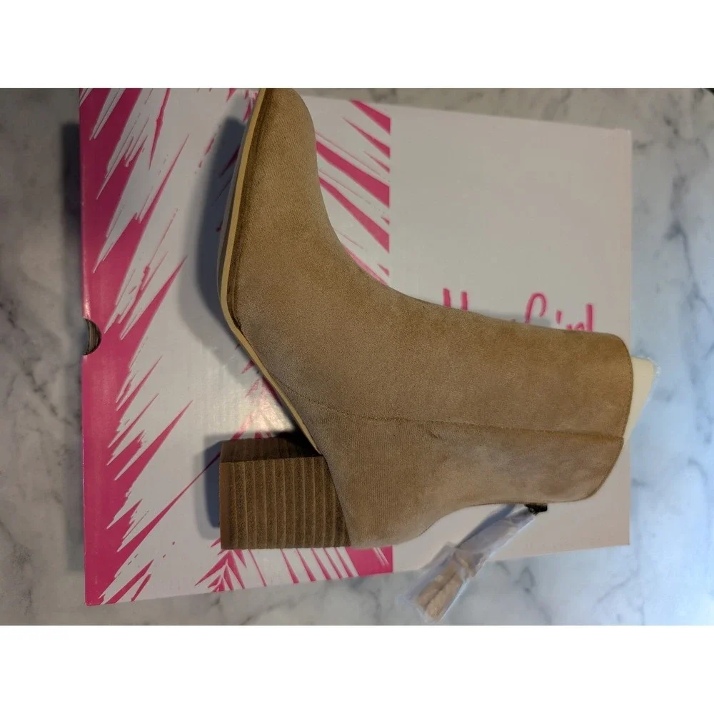 Hey Girl‎ by Corkys Boujee Ankle Boots Women Size 7 Sand NEW Tassel Block Heel